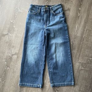 High Rise Cropped Wide Leg Jeans